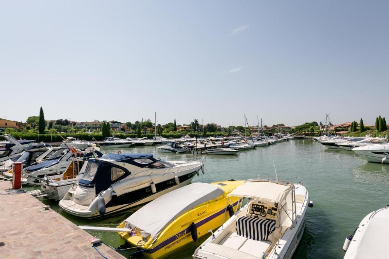 Marilyn Arpa Apartment Sirmione Exterior photo